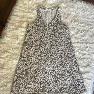 Cute sleeveless summer dress 👗